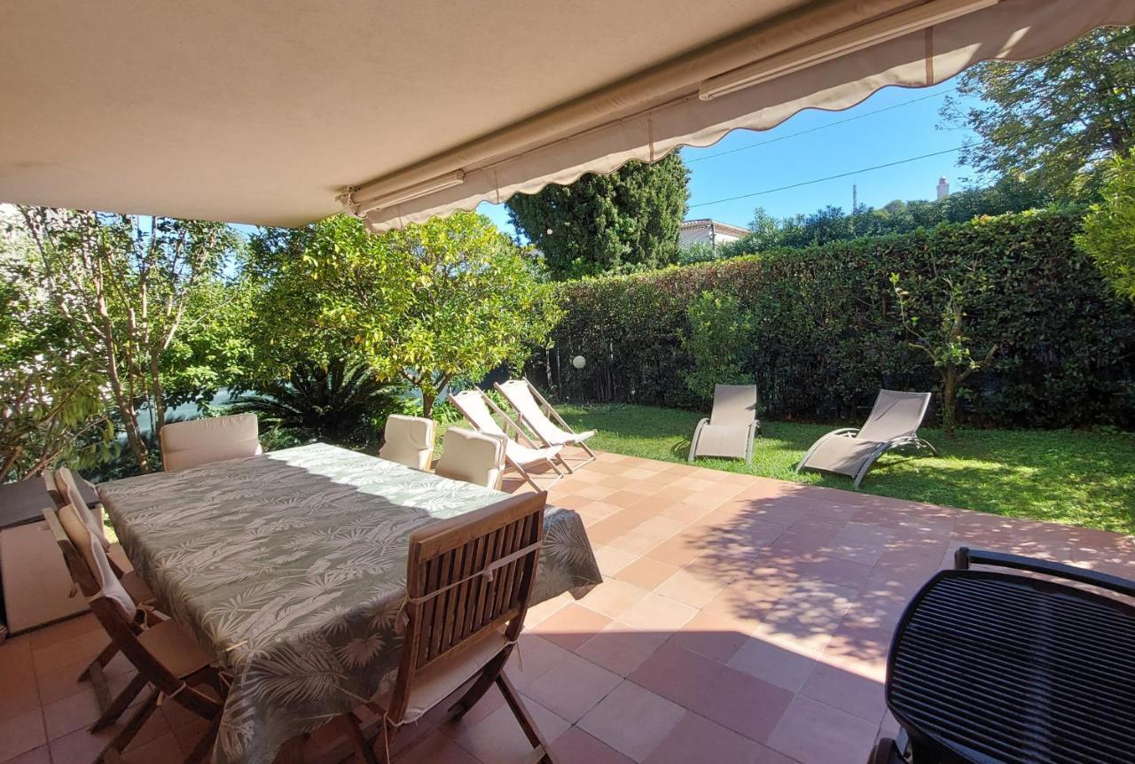 Plage la Salis 3 chambres, Jardin - 3 bedrooms Antibes Buitenkant foto